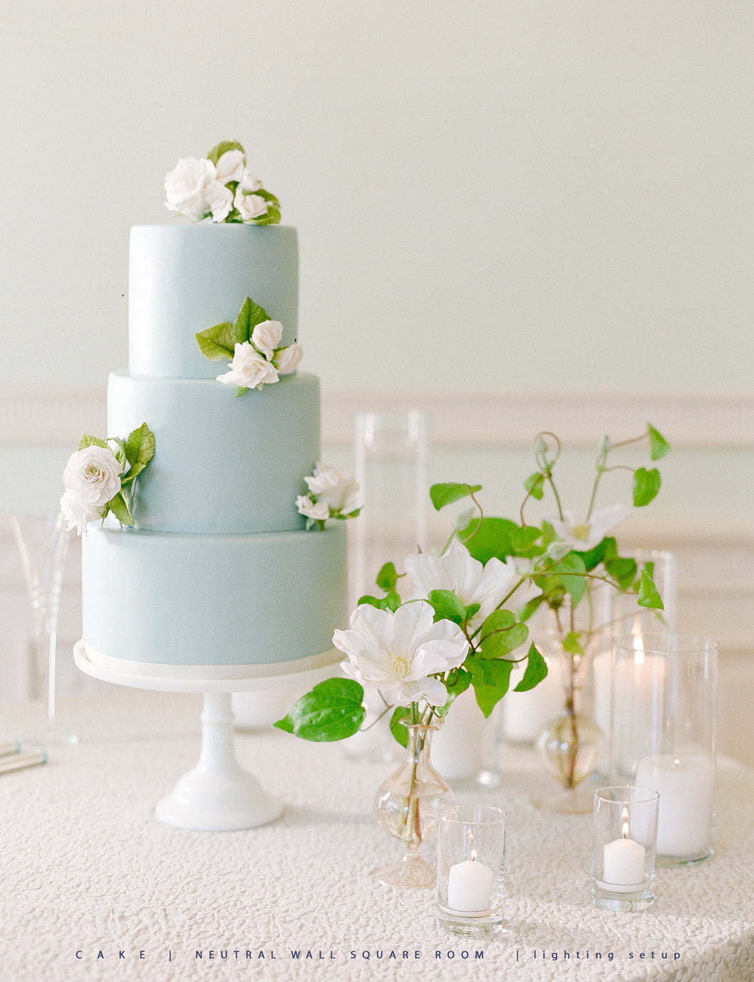 Illuminate Series Lighting Template - Cake | Neutral Wall Square Room